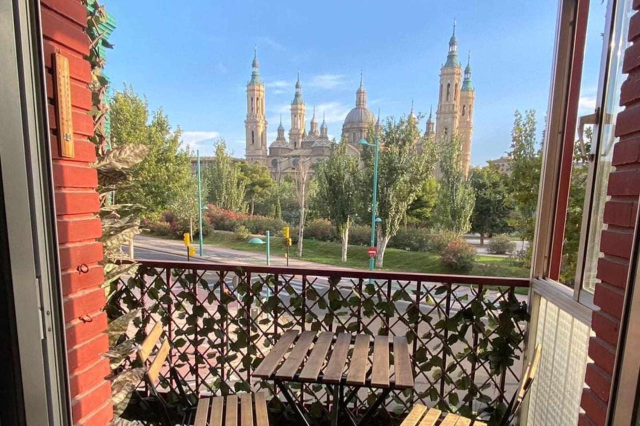 Front Views To El Pilar Comotucasa Zaragoza Kültér fotó